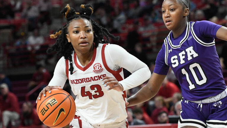 Razorbacks start slow cold from floor, season crashes to end against Kansas