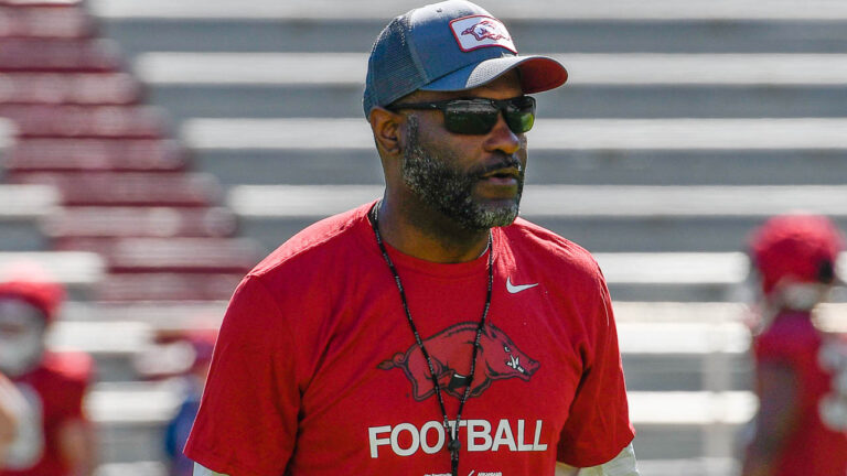 Democrat-Gazette’s Richard Davenport on Razorbacks’ transfer portal, linebackers
