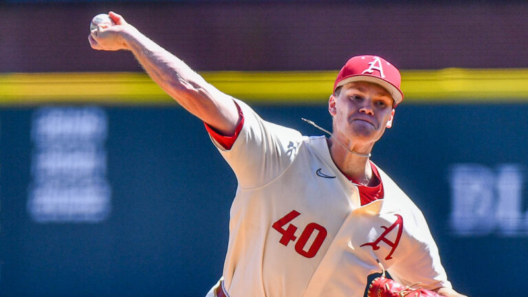 Hogs complete series sweep of Vols with win Sunday