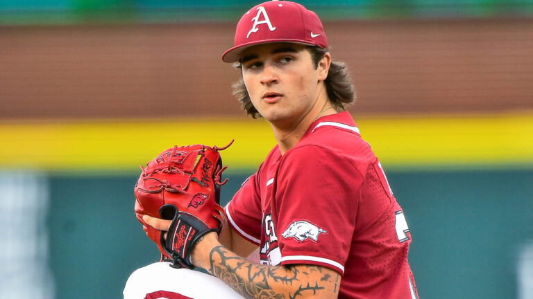 Former Razorbacks pitcher Scott Tabor on which pitcher to trust