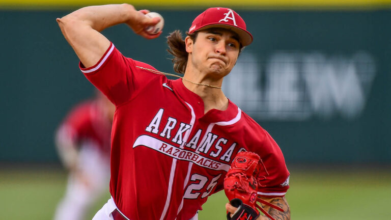 The Morning Rush is LIVE. The Razorbacks sweep the Bulldogs, Arkansas tied for SEC lead