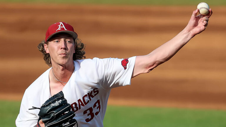 Strong pitching, big fourth inning paces Razorbacks past LSU in SEC