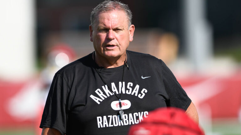 Democrat-Gazette’s Tom Murphy on Razorbacks practicing in morning