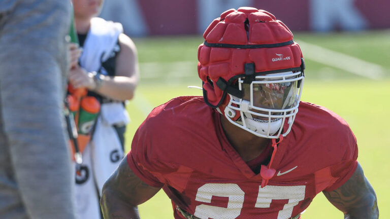 Razorbacks’ linebackers with media before final fall camp scrimmage