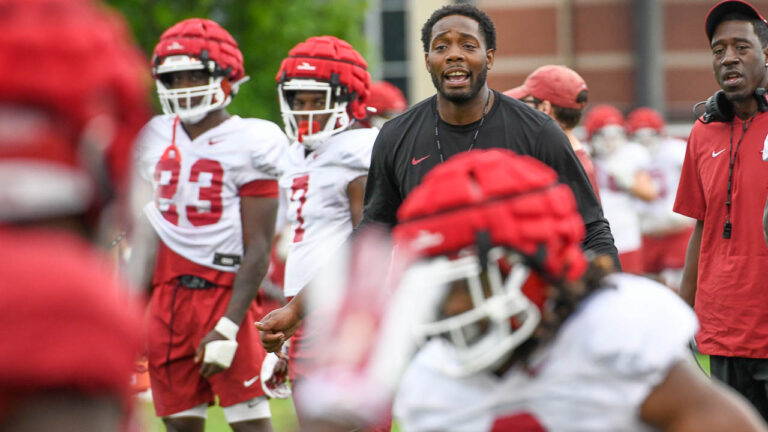 Grant Hall on what new OC Kenny Guiton brings to Razorbacks
