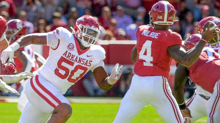 Razorbacks’ Landon Jackson, Eric Gregory after another close loss