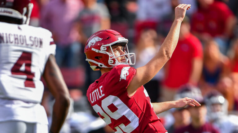 LIVE BLOG: Hogs come crashing down; join Hog Reaction on ESPN Arkansas