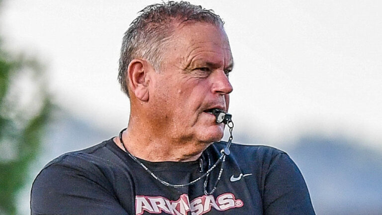 Democrat-Gazette’s Richard Davenport on Hogs losing commitment