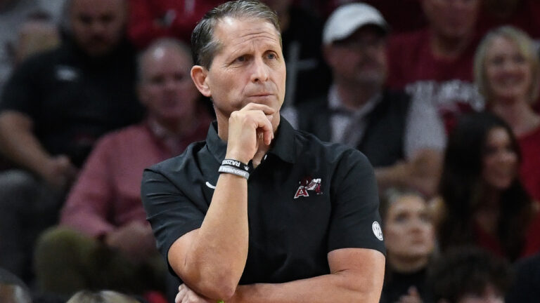 Democrat-Gazette’s Richard Davenport on why Bahamas special to coach