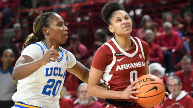 Second-ranked Bruins use big runs to overwhelm Razorbacks