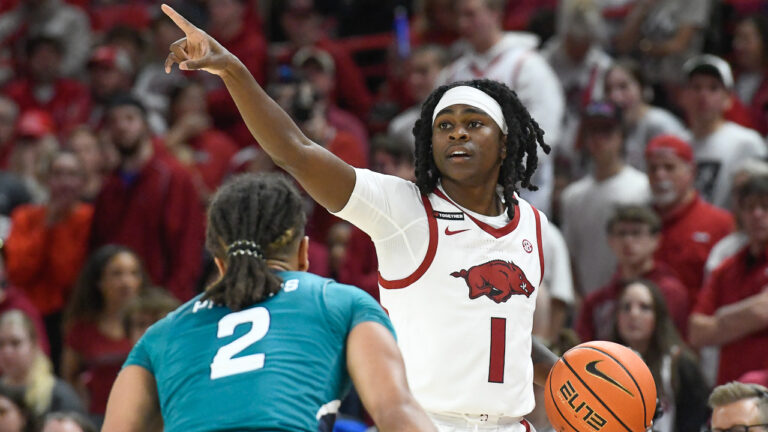 Menifield helps Hogs find offense with big offensive win