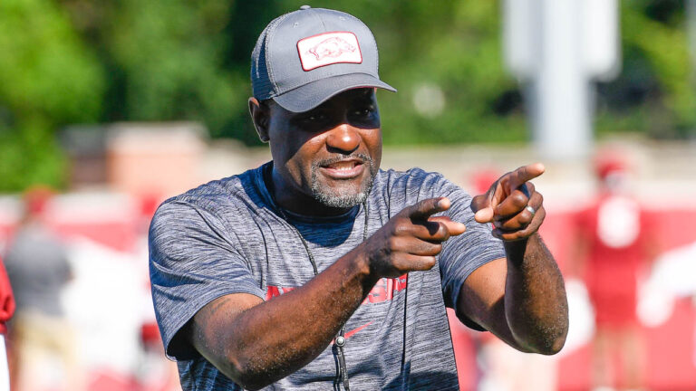 Democrat-Gazette’s Richard Davenport on Hogs’ DB transfer