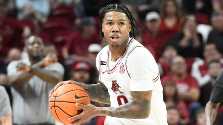 Watch: HALFTIME IS LIVE! Loaded weekend for Arkansas Athletics