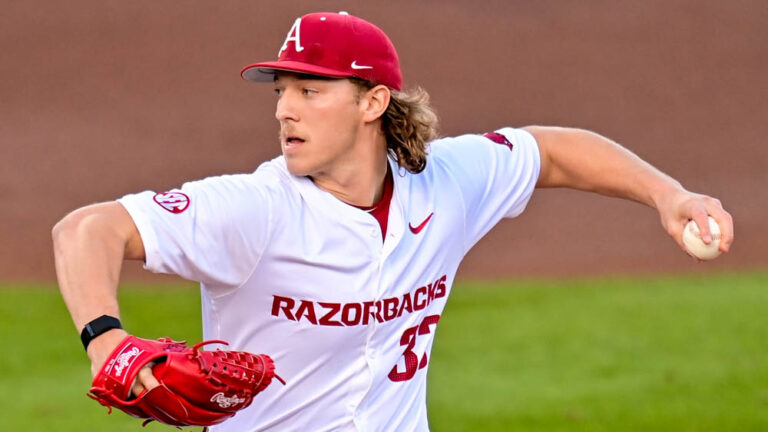 WATCH” The Morning Rush is LIVE. Hogs get Kentucky this morning at 9:30