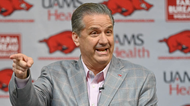 Travis Branham of 247Sports on guys Calipari recruiting for Hogs