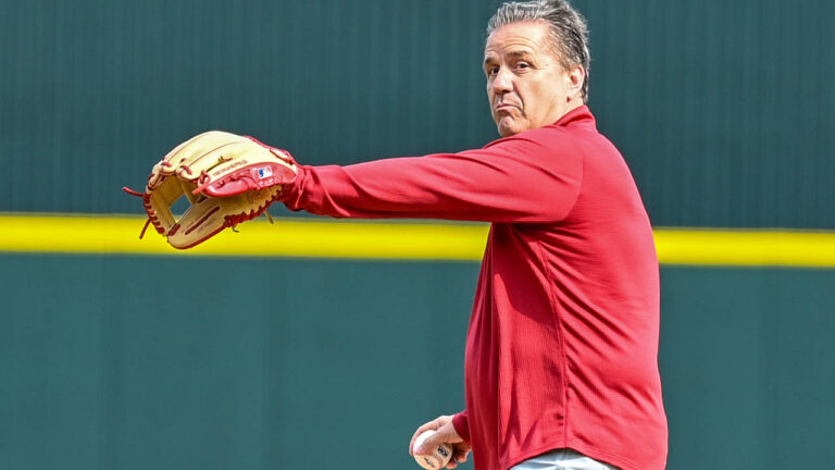 WATCH: The Morning Rush is LIVE. Hogs take 2 of 3 against Gators, Cal getting it done