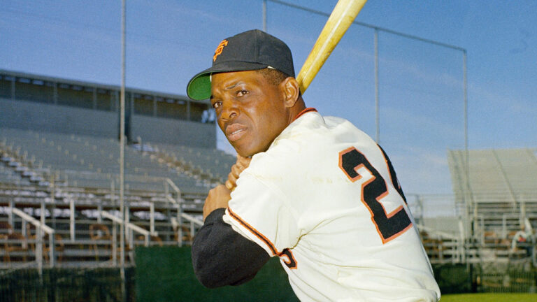 Grant Hall recalling days when Willie Mays was patrolling center field