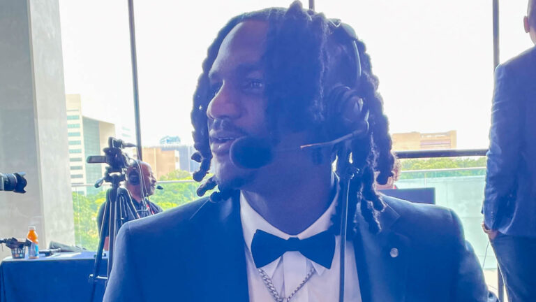 WATCH: Razorbacks’ wide.receiver Andrew Armstrong on Halftime from Dallas
