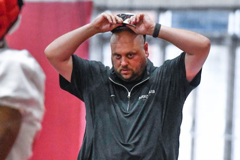 Razorbacks tight ends coach on early preparations for 2024 season