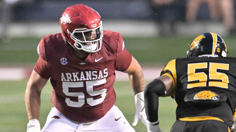 Razorbacks’ running back, offensive lineman previewing Liberty Bowl