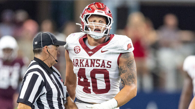 LIVE BLOG: Razorbacks’ pass to end zone finishes season with 28-21 loss