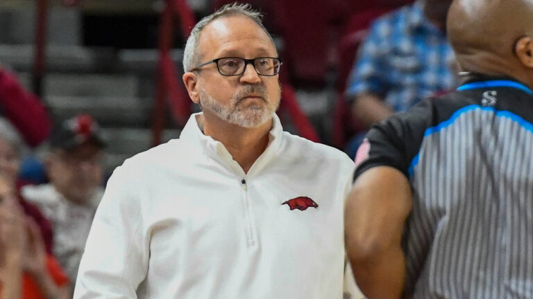 Razorbacks’ Mike Neighbors teaching importance of new court logo