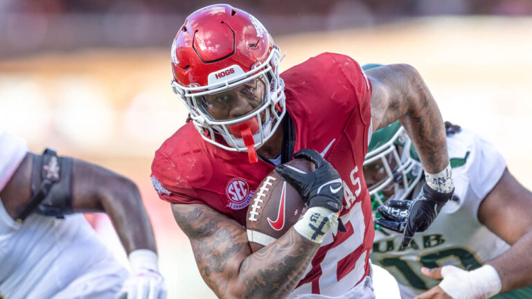 Tennessee announcer Bob Kessling on what Razorbacks facing