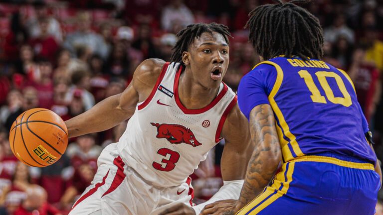 Razorbacks forward Adou Thiero against LSU
