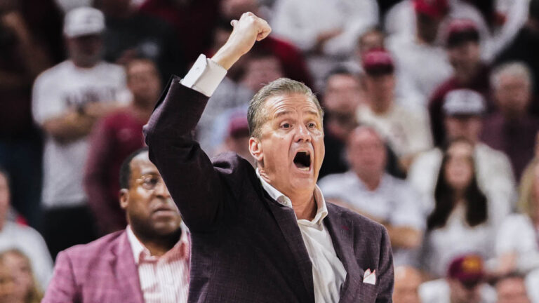 Razorbacks coach John Calipari against Texas