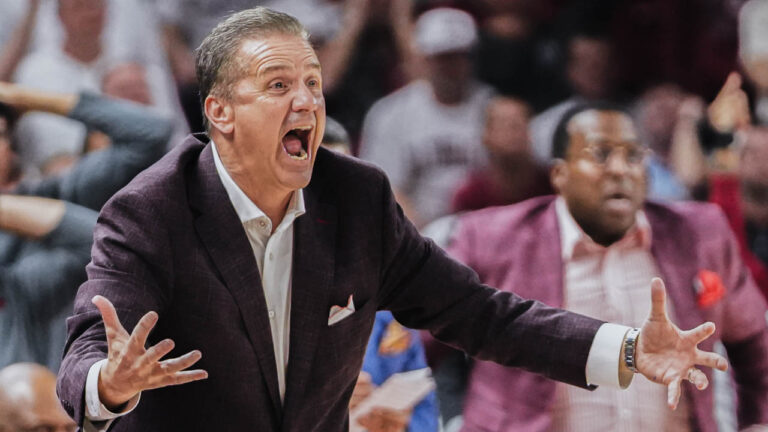 Razorbacks coach John Calipari against Texas