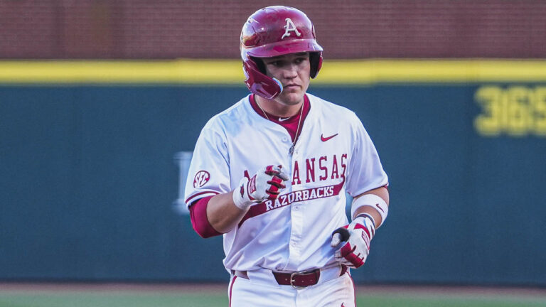 Razorbacks roll to series-opening win over Vanderbilt