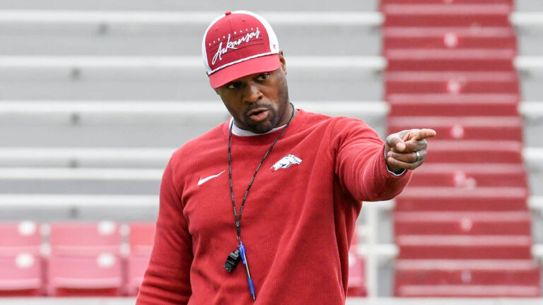 JJ Bush, four-star linebacker, commits to Razorbacks over LSU, Missouri
