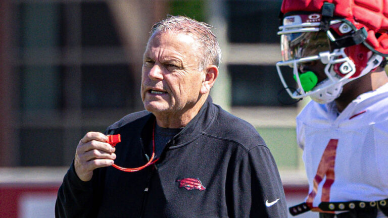 How Razorbacks not stacking highly-rated recruits with Tom Murphy