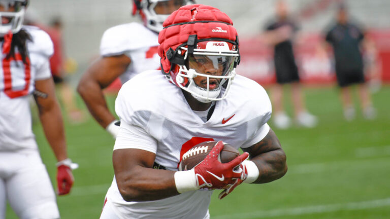 Pig Trail Nation’s Mike Irwin on Razorbacks’ run game starting fall practice