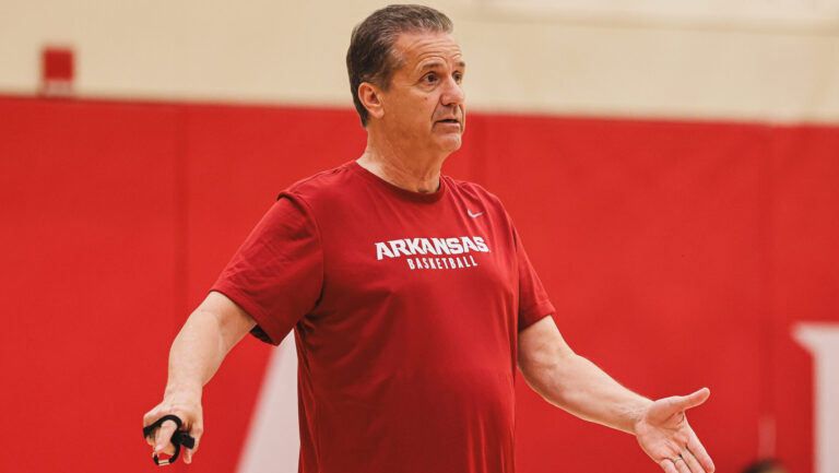 Razorbacks to host Mount St. Mary’s in December game at Bud Walton