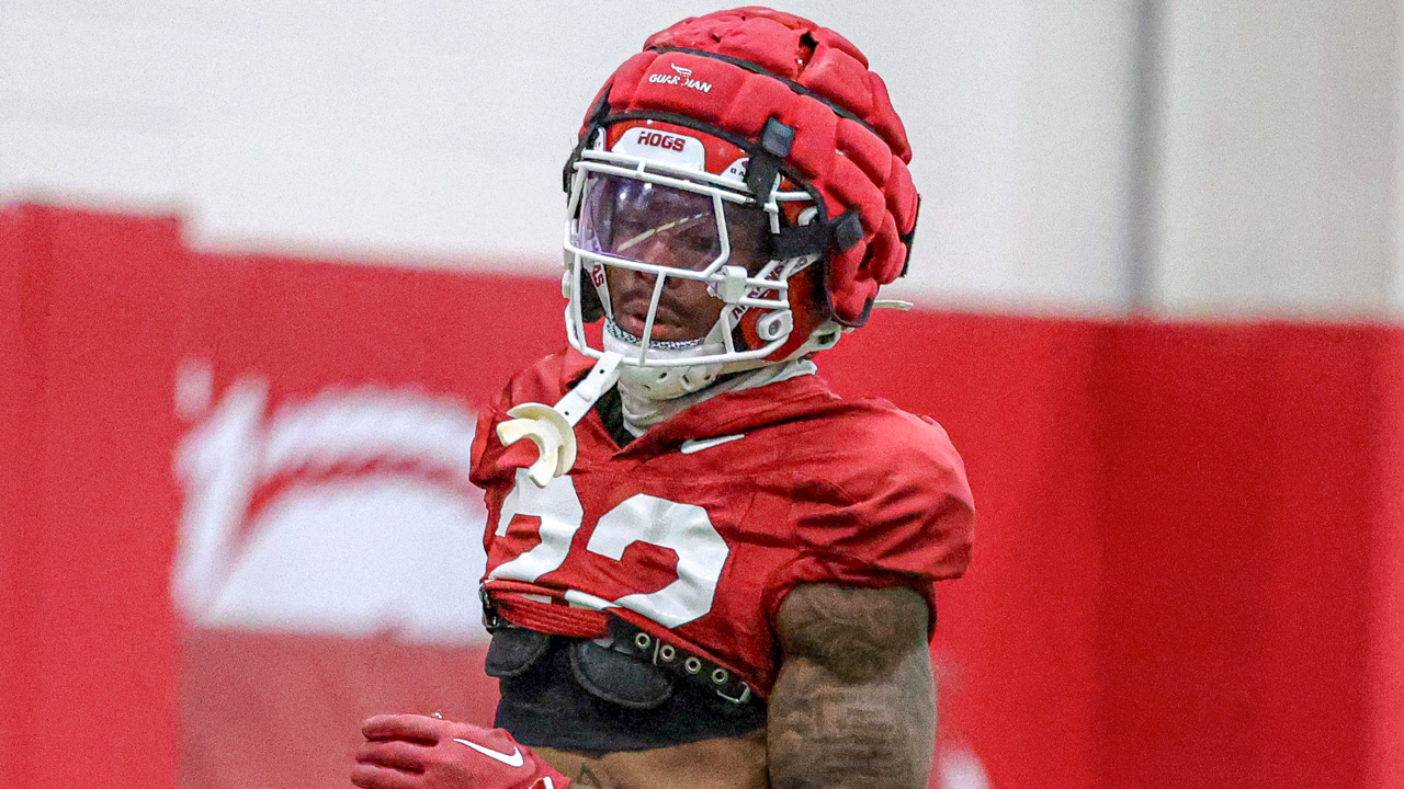 Arkansas DB Julian Neal drafted by Seahawks in 3rd round — first Razorback off the board