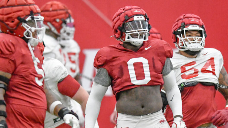 Hogville’s Dudley Dawson on what he saw from Razorbacks’ practice