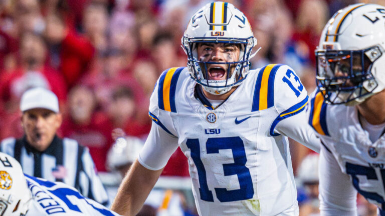 Dudley Dawson on still finding it hard to pick Razorbacks against LSU