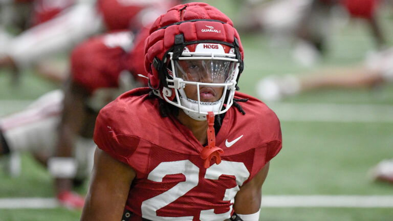Razorbacks defensive backs Larry Worth, Julian Neal previewing Texas A&M game