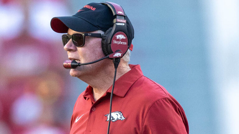 Democrat-Gazette’s Richard Davenport on Razorbacks’ de-commits now
