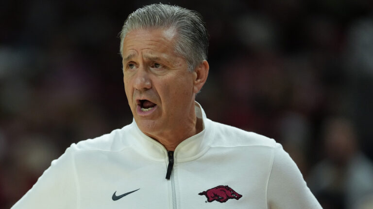 Razorbacks surge past Memphis in preseason tuneup victory