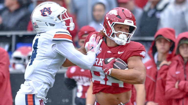 Razorbacks’ Rohan Jones, Raylen Sharpe on offensive problems against Auburn