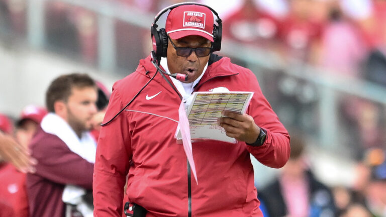 Democrat-Gazette’s Tom Murphy looking at how Hogs’ interim coaches doing