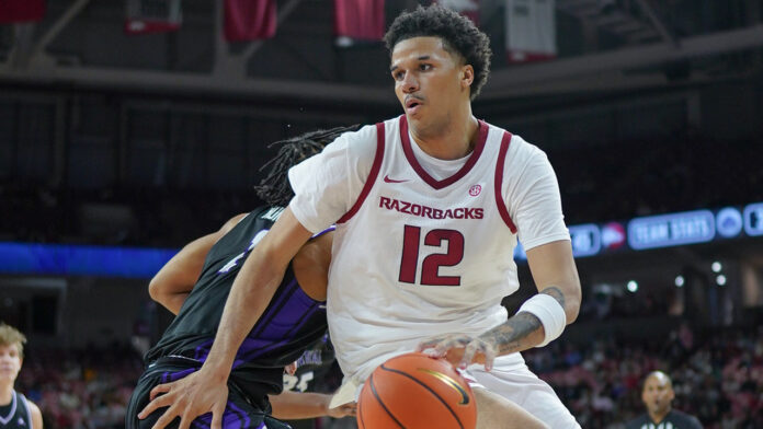 Arkansas Razorbacks forward Malique Ewin against the UCA Bears