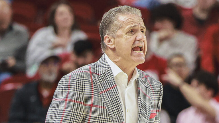 Razorbacks’ Matt Zimmerman on John Calipari’s team development this year
