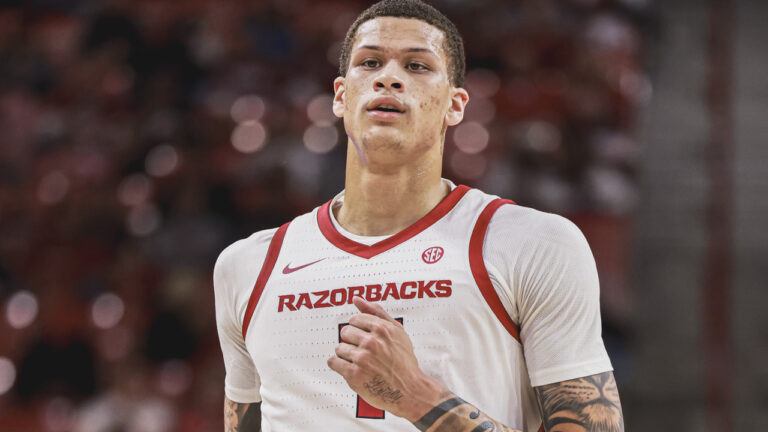 Razorbacks forward Trevon Brazile previewing Thanksgiving game