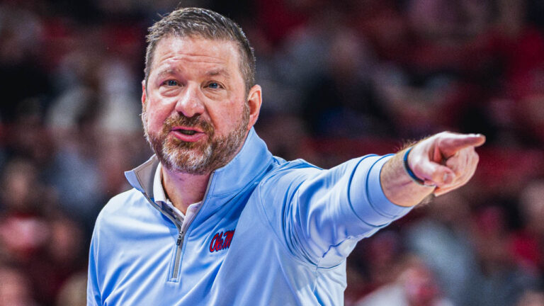 Razorbacks’ broadcaster Matt Zimmerman previewing game with Ole Miss