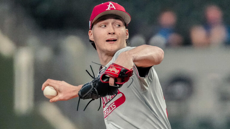 Razorbacks close Texas trip with 3-1 win over Texans