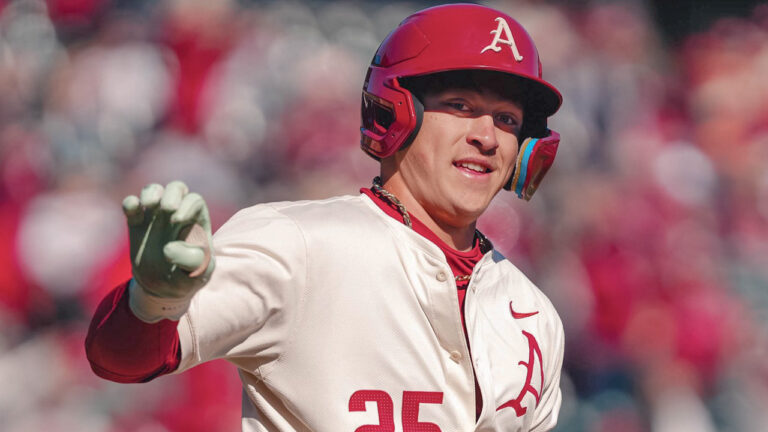 Fisher’s one-hitter lifts Razorbacks to sweep of Xavier