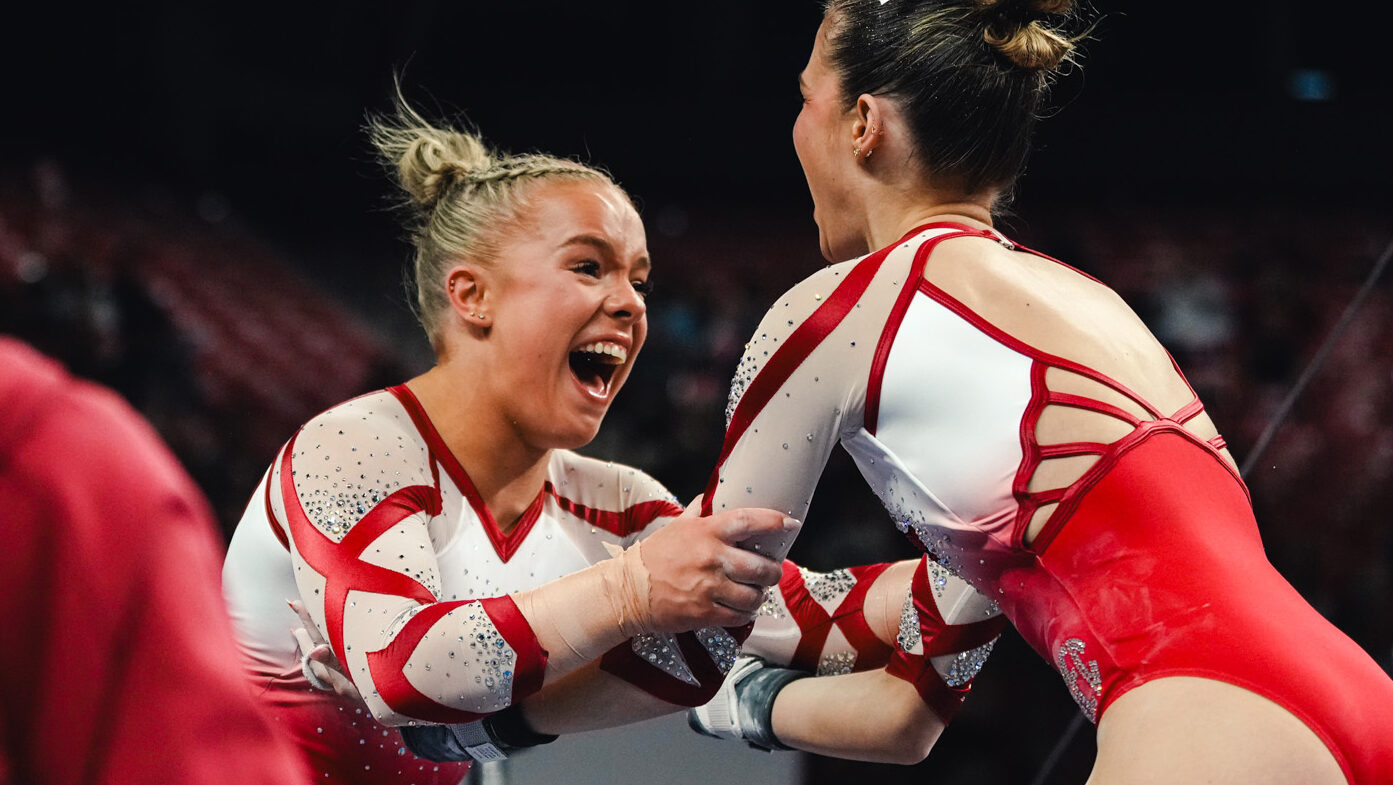 Rogers’ Lauren Williams Powers Razorbacks Past Georgia in Fayetteville